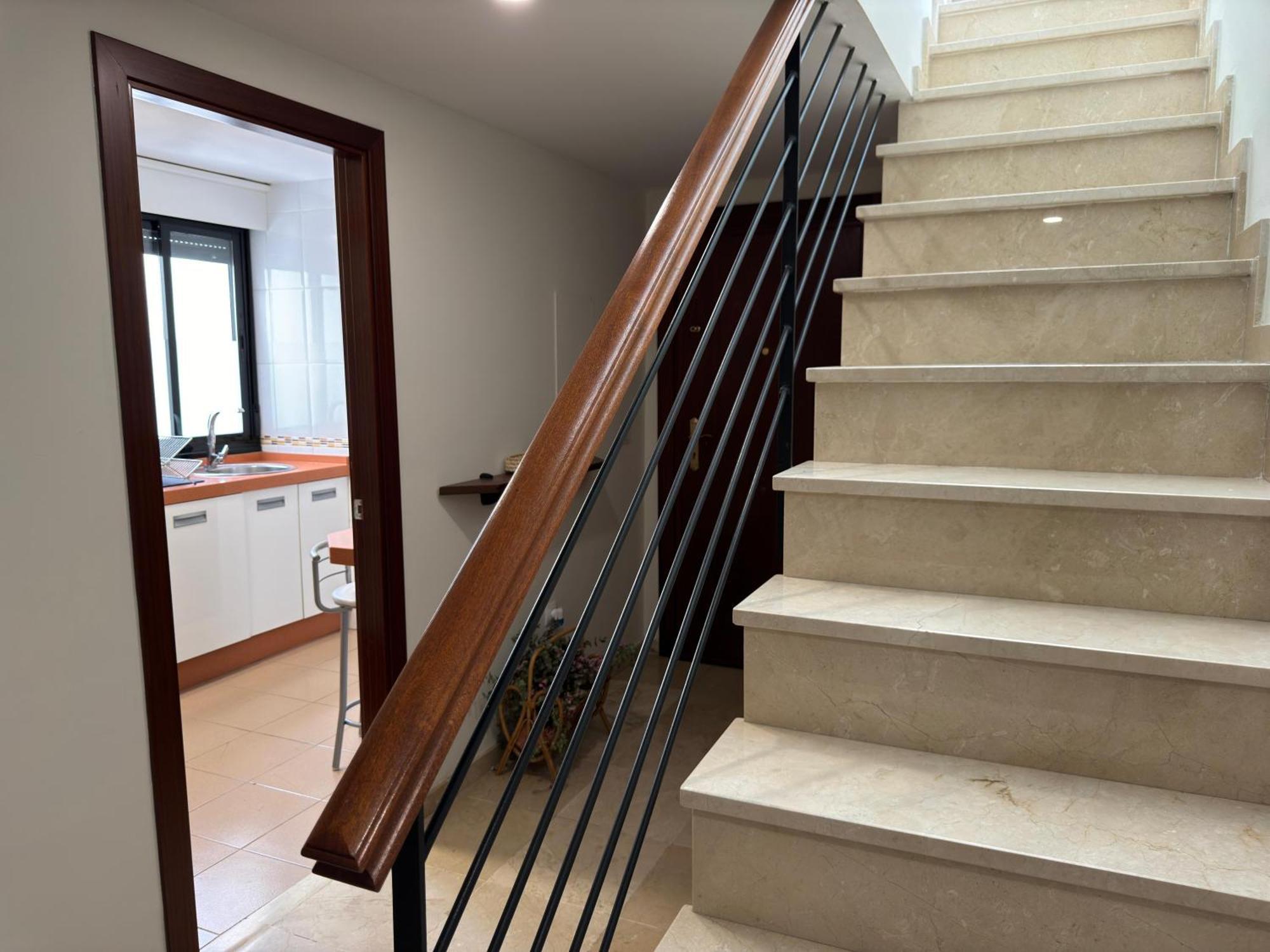Duplex Centrico Con Terraza Y Parking Gratuito